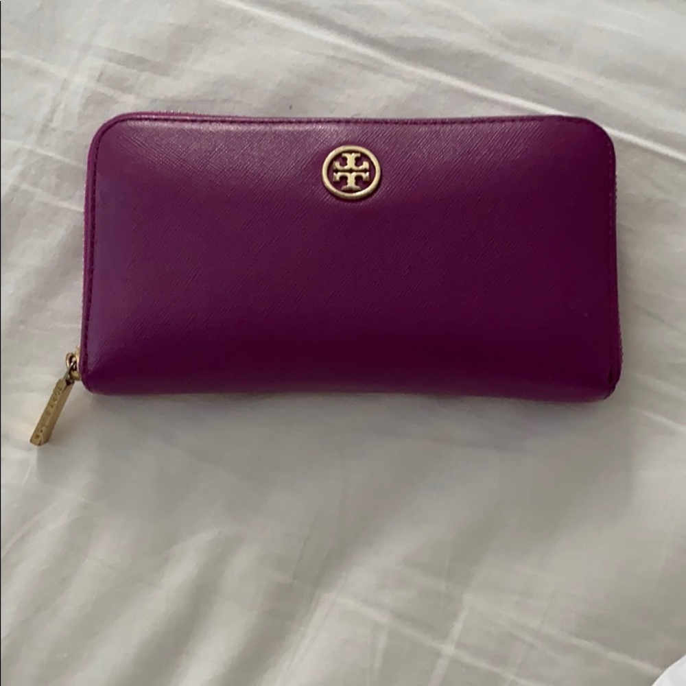 Tory Burch wallet